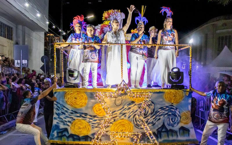Malandros do Samba vence desfile das Escolas de Samba de Natal com homenagem a Diana Fontes