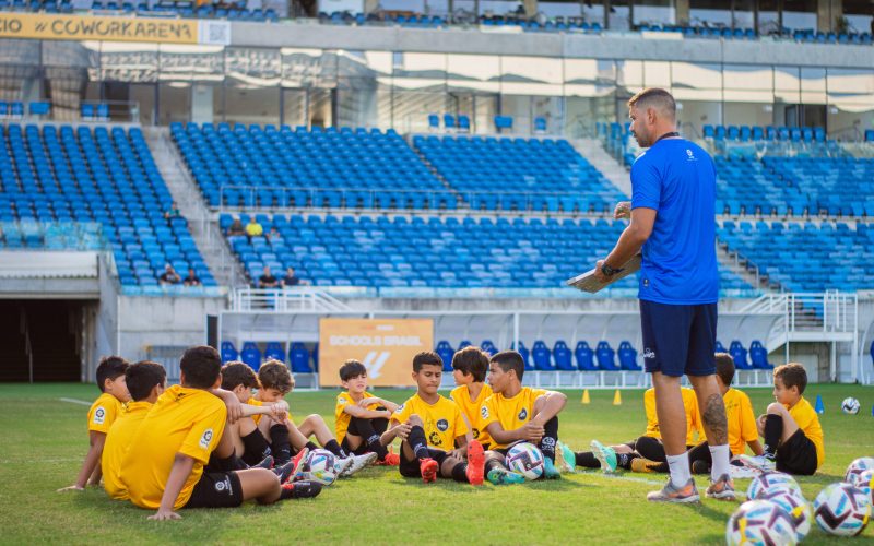 Ex-treinador das bases do Real Madrid realiza seletiva da LALIGA Academy em Natal