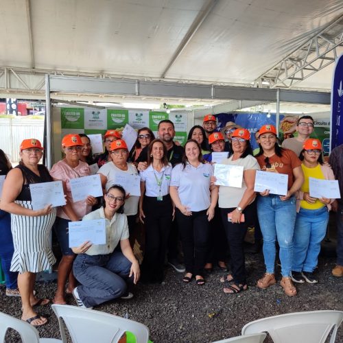 Agricultoras familiares são homenageadas durante a Festa do Bode