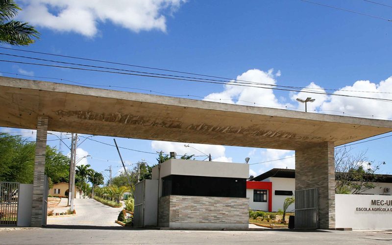 EAJ inscreve para curso de Eletricista de Sistemas de Energias Renováveis