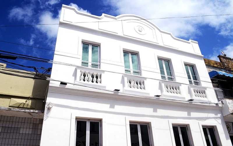 Alessandra Augusta ministra residência artística “A Autora Sou Eu” na Casa da Ribeira