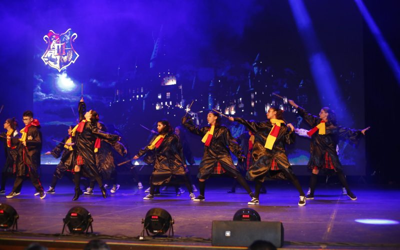 Colégio Contemporâneo apresenta espetáculo “Uma Noite na Broadway” no Teatro Riachuelo