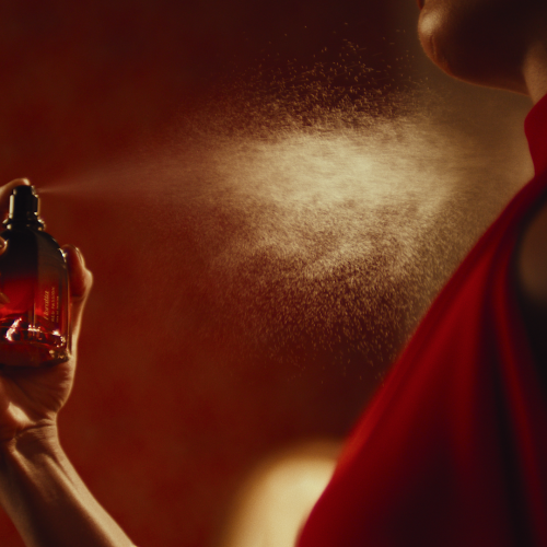 O Boticário lança Floratta Red Passion, versão mais intensa da linha Red com fixação de até 12h