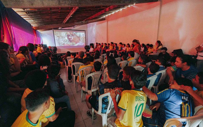 Cineclube Conexão Felipe Camarão reúne estudantes em mostra sobre direitos humanos e emergência climática