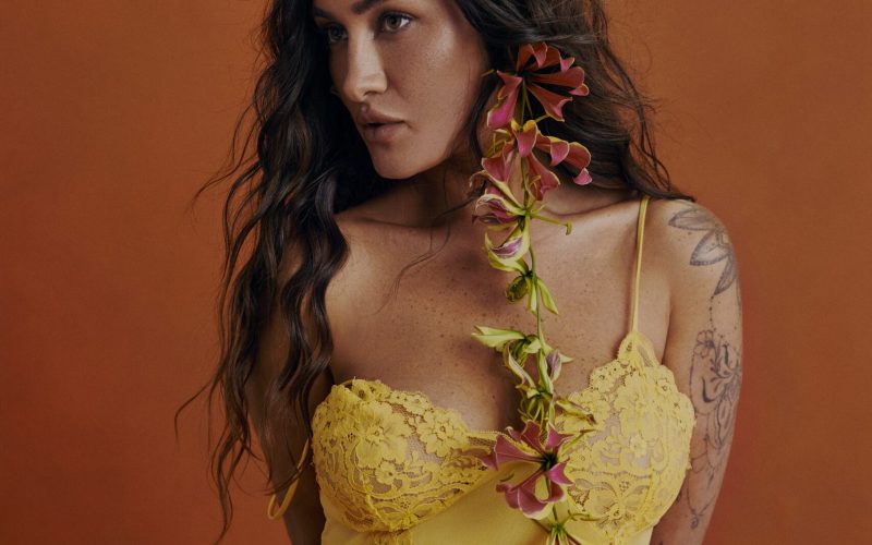 Gabriela Melim apresenta turnê solo no Teatro Riachuelo no mês de setembro