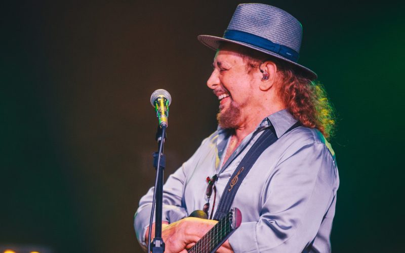 Geraldo Azevedo celebra sua longevidade artística com show em Natal repleto de clássicos