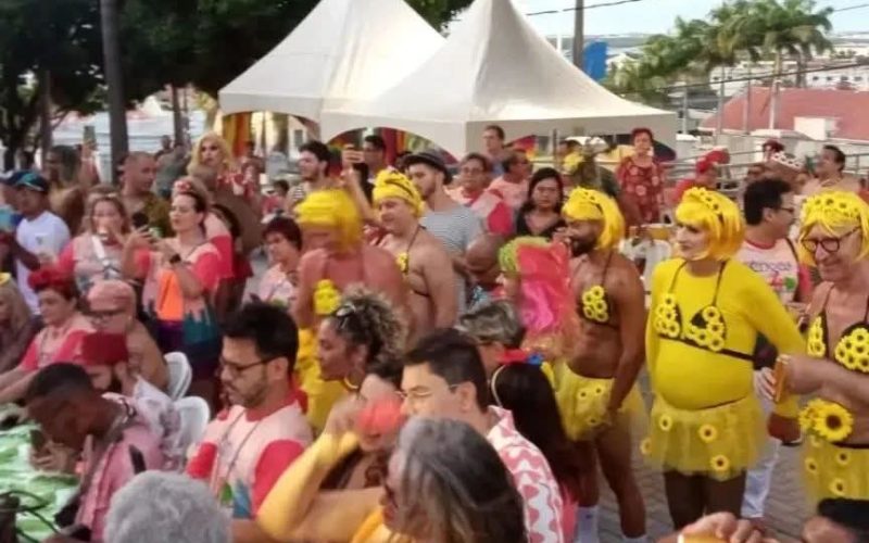 Feijoada-Baile do Bloco das Kengas será realizada no próximo domingo (8) com muito samba 