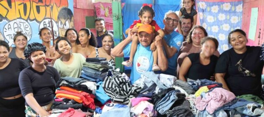 Varal Solidário leva acolhimento e dignidade à comunidade do Parque dos Coqueiros