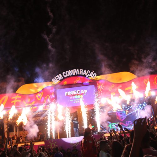 Segundo dia de shows da FINECAP 2024 reúne grande público com atrações nacionais