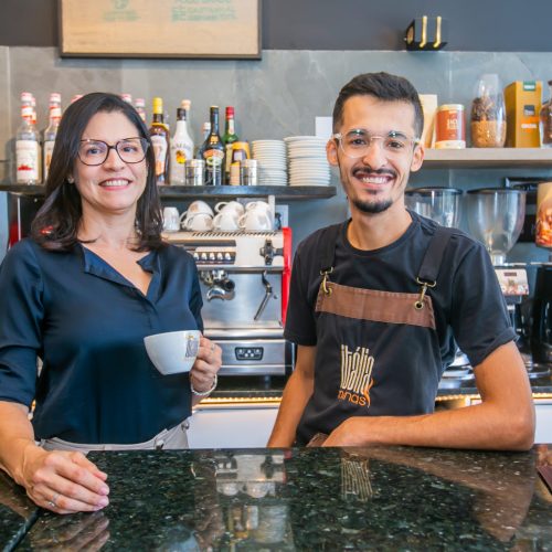 Itália Minas lança curso de barista para aprimorar preparo do café espresso em Natal