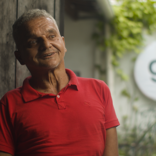 Documentário “Estou adaptado a uma cidade não adaptável” destaca desafios de acessibilidade em Natal