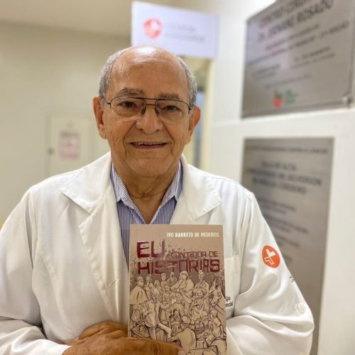 Médico Ivo Barreto celebra 80 anos com livro contando histórias da cidade de Martins