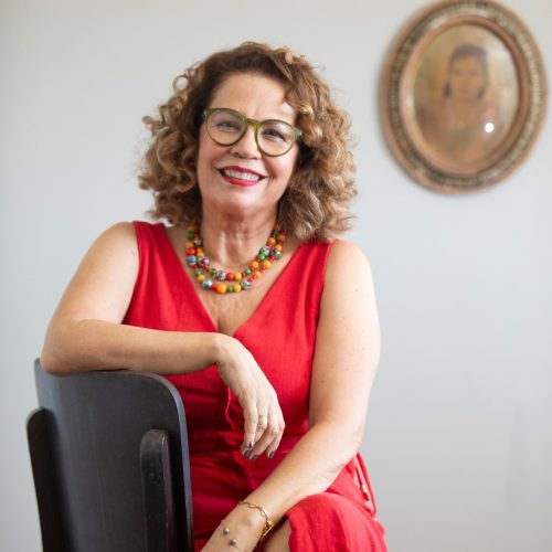 Livro ‘Quase Conto’ de Josimey Costa será lançado nesta sexta-feira (16)