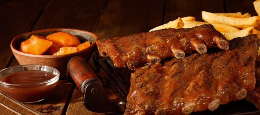 Outback celebra o Dia do Amigo com menu para dois a partir de R$ 59,90