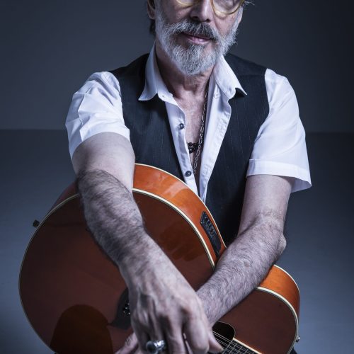 Lobão, em formato intimista, é atração confirmada no Fest Bossa & Jazz – Pipa 2025