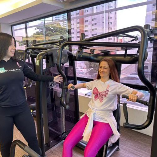 Outubro Rosa: como os exercícios físicos ajudam no tratamento do câncer de mama 