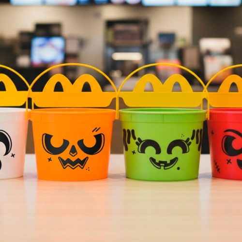 McLanche Feliz entra no clima de Dia das Bruxas com Buu Baldes