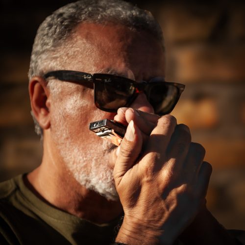 Moisés de Lima apresenta “Black In” nesta sexta-feira no Figa Bar e Cultura