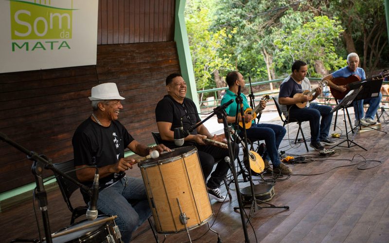 Som da Mata recebe o grupo Nem Choro Nem Vela em homenagem ao Dia Nacional do Choro