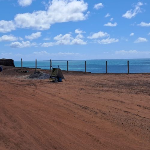 Prefeitura de Tibau do Sul inicia obra de contenção nas falésias do Chapadão em Pipa