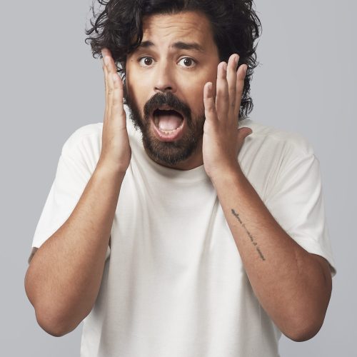 Fernando Pedrosa apresenta o show “Xaveca a Plateia e Bebe Vinho” , no Teatro Riachuelo