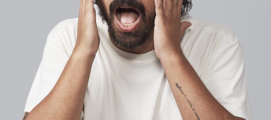 Fernando Pedrosa apresenta o show “Xaveca a Plateia e Bebe Vinho” , no Teatro Riachuelo