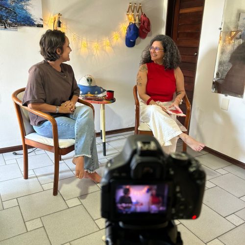 Podcast Capítulo Extra estreia primeira temporada com a atriz Fernanda Cunha