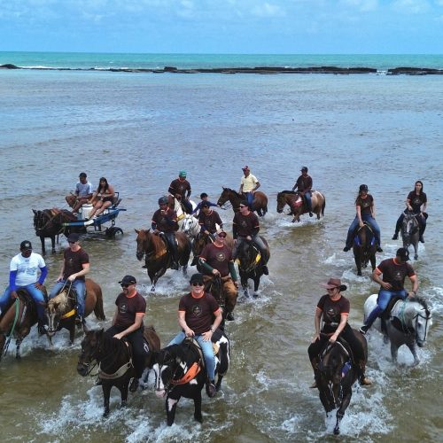 Festa da cavalgada de Verão em Extremoz reuniu mais de 40 mil pessoas no litoral norte