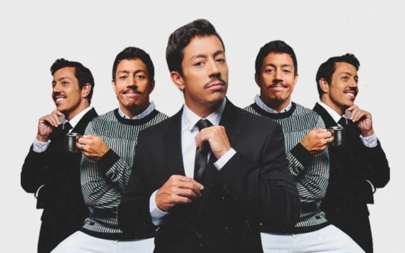 Renato Albani apresenta novo show no Teatro Riachuelo