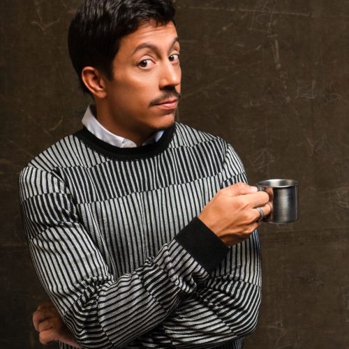 Renato Albani apresenta novo show no Teatro Riachuelo no mês de agosto