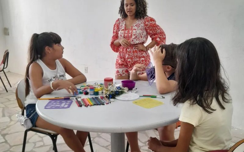 Estudante da UFRN promove oficina de carnaval com moradores de Santana do Matos