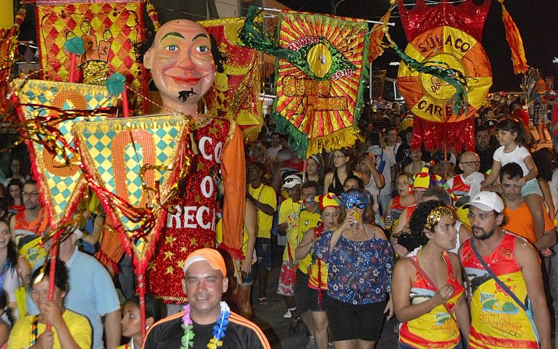 Bloco Suvaco do Careca comemora 15 anos de folia pelas ruas de Ponta negra