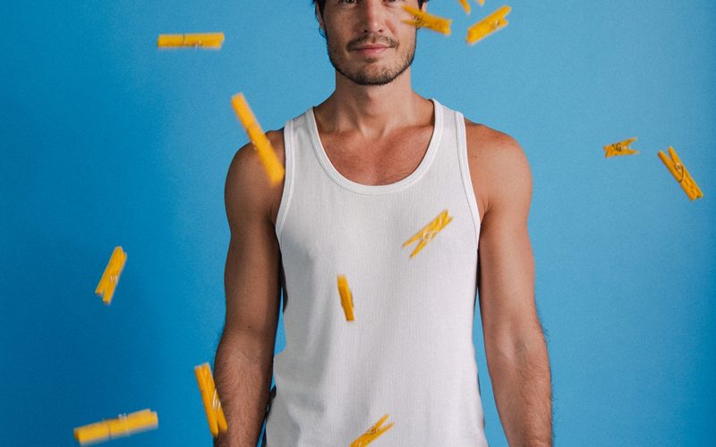 TIAGO IORC celebra os dez anos do sucesso de ´Troco Likes´ com turnê comemorativa