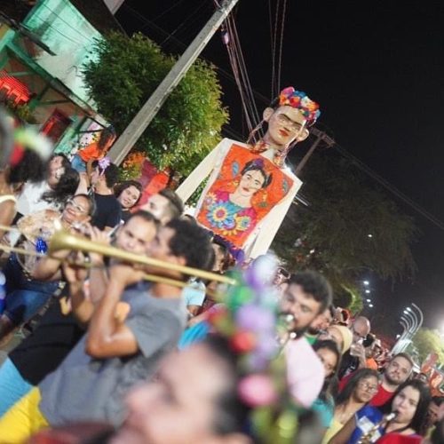 Bloco Alô Frida promove o primeiro encontro de bonecos gigantes do Carnaval de Mossoró