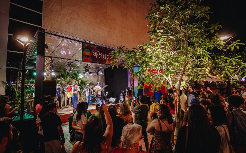 Shows de Tanda Macedo e Segundo Sanfoneiro animam São João do Natal Shopping