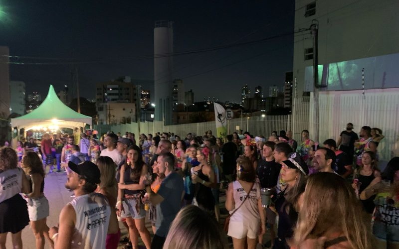 Saiba como foi o “Whiskraffe na ladeira”, o bloquinho de rock que rolou em Natal