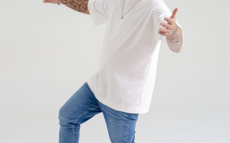 Com show de Thiago Soares, “Cola Que é Zoeira” agita a Arena das Dunas no mês de março