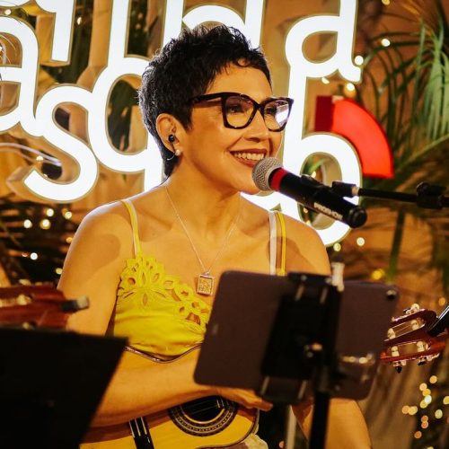 Cantora Valéria Oliveira faz show gratuito neste sábado (9) no Alpendre em Natal