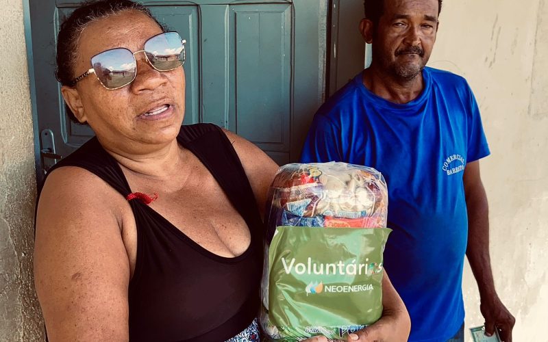 Famílias de Ipanguaçu recebem mais 600kg de alimentos doados pela Neoenergia Cosern