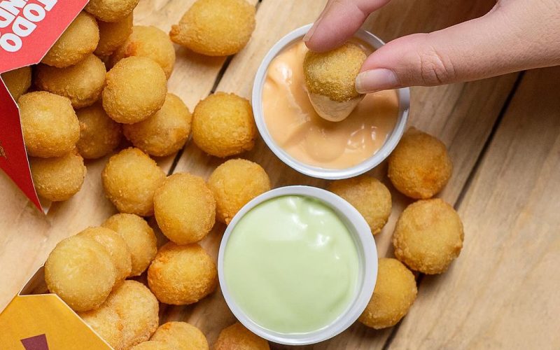 Empresa potiguar distribui 10 mil coxinhas grátis no bairro do Alecrim nesta sexta (10)