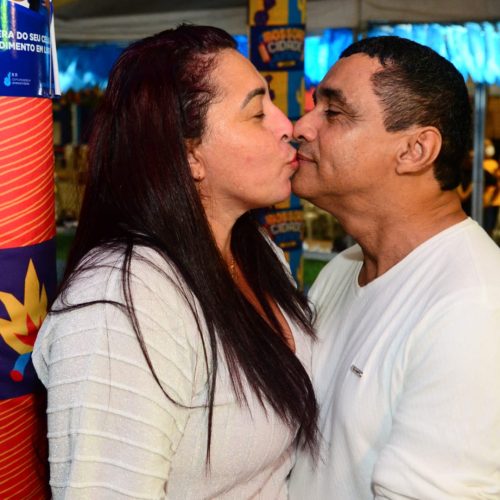 “Mossoró Cidade Junina”: casais celebram Dia dos Namorados no Polo Antônio Francisco