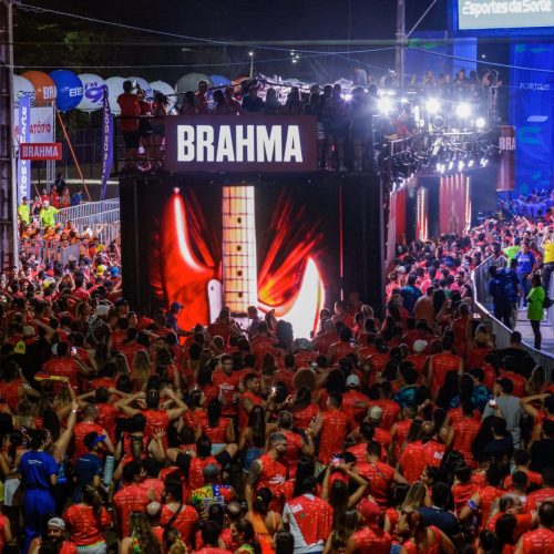 Bloco Brahma resgata axé raiz no domingo do Fortal 2024; Confira as atrações