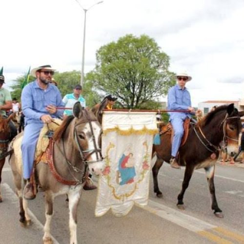 Cavalgada e Leilão são destaques neste domingo (21) na Festa de Sant’Ana de Caicó