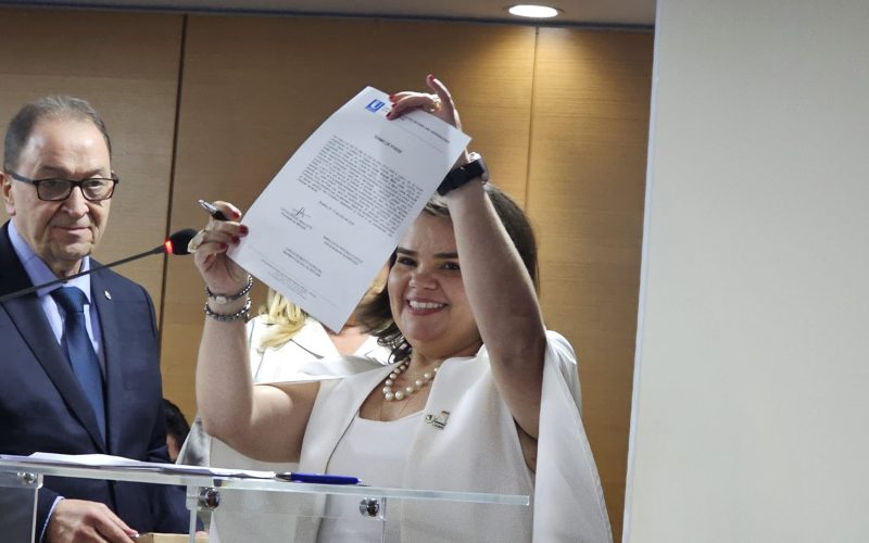 Reitora da Uern toma posse como presidente de Associação Brasileira de Universidades