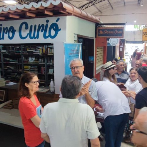 Livro sobre o ABC e Sessão de Animações movimentam o Mercado de Petrópolis