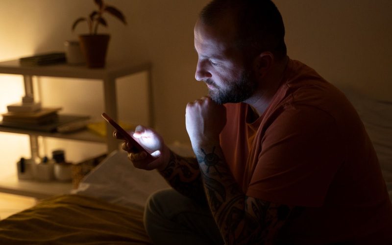 Jogos de apostas digitais ativam sistemas de recompensa no cérebro e pode viciar