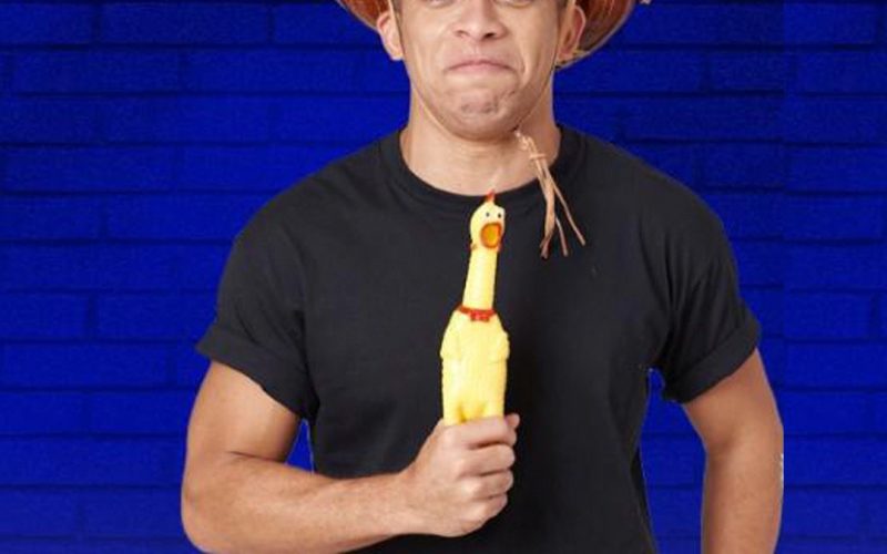 Humoristas Wêlson Nunes e Paulo Mansur são destaques no Natal Comedy Club