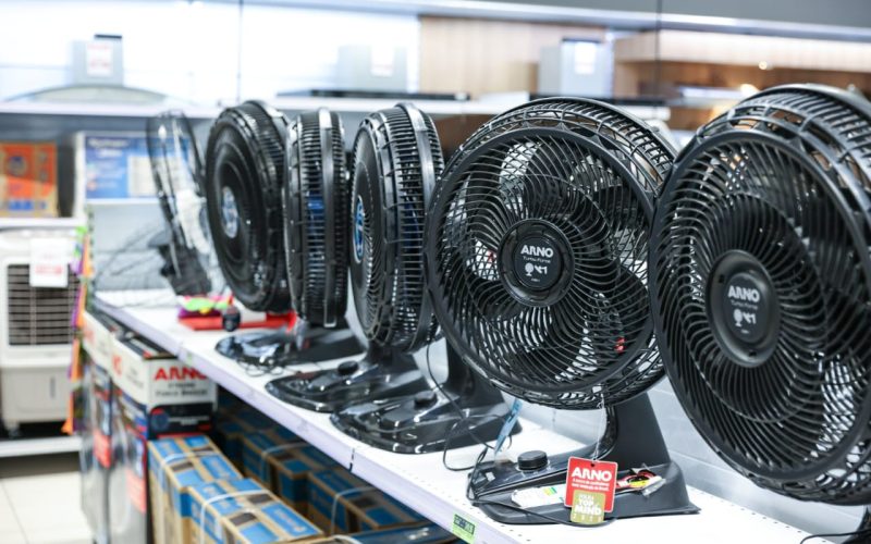 Dicas de como se proteger do aumento na conta de luz; Setembro vai ser de bandeira vermelha