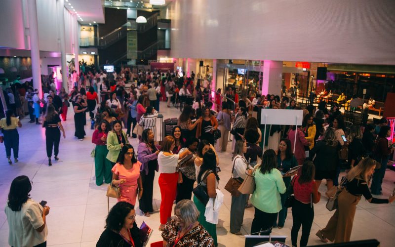 8º Encontro Mulheres que Marcam promove conexão e empreendedorismo feminino em Natal