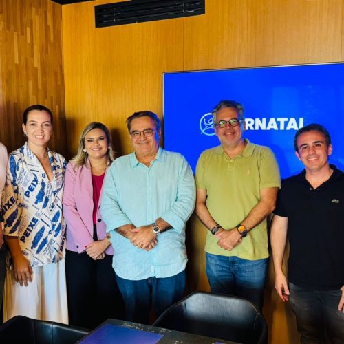 Álvaro Dias elogia Carnatal pelo compromisso com a geração de renda para Natal
